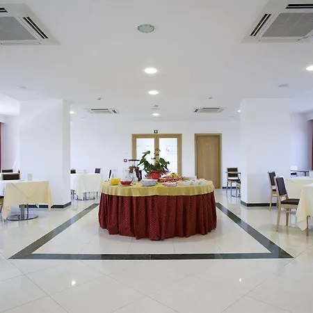 Hotel Garden 3*